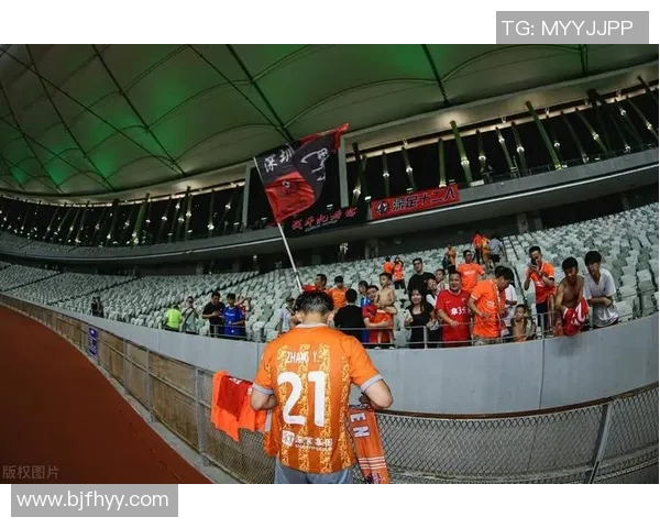 深圳排球队以55分领跑挑战赛积分榜展现强劲实力和团队合作精神